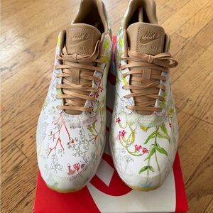 Nike Air Max Liberty of London Floral Sneakers - White and Tan